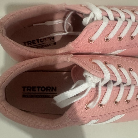 Tretorn Nylite Plus Sneaker color:pink  size 9 - Picture 4 of 6
